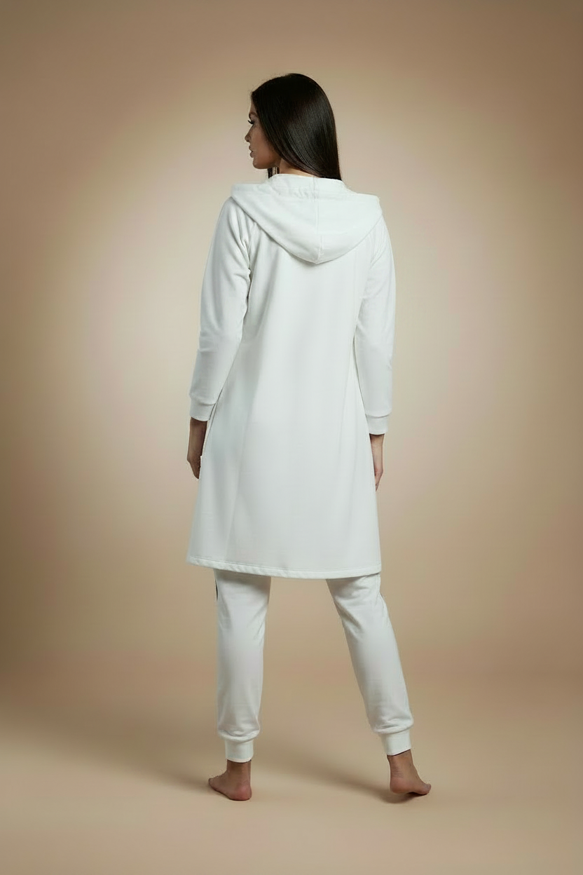 Compleu Paparazzi Fashion Damă 3 Piese – Pantalon, Jachetă/Cardigan Lung cu Glugă și Tricou - Mărime Universală. Cod 0057